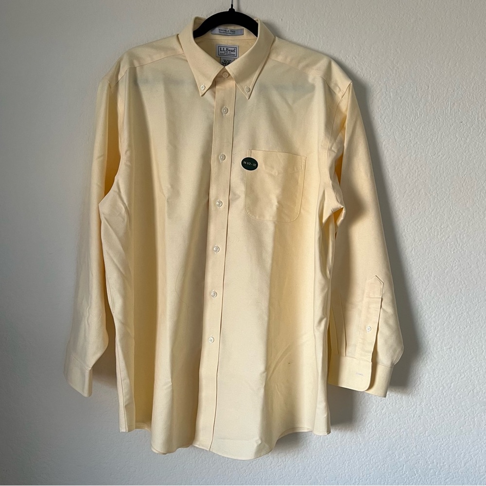 Men’s L.L. Bean Wrinkle Free Long Sleeve Yellow Button Down Shirt